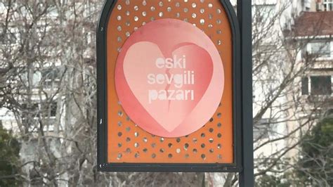 14 Şubat Sevgililer Günü Öncesi İstanbul’da ‘Eski Sevgili’ Pazarı Kuruldu